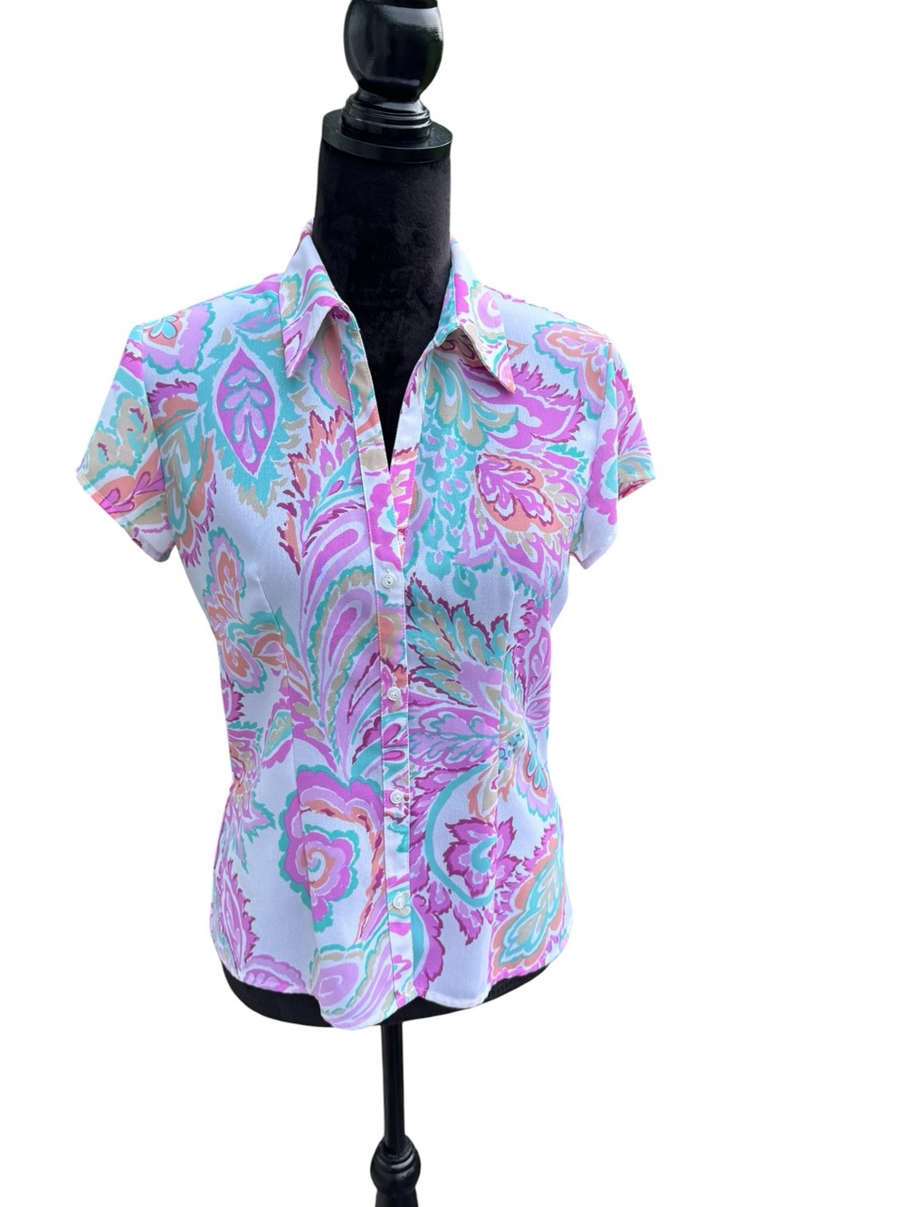New York and‎ Company Floral Print Short-Sleeve Button-Up Top - Pink & Aqua M